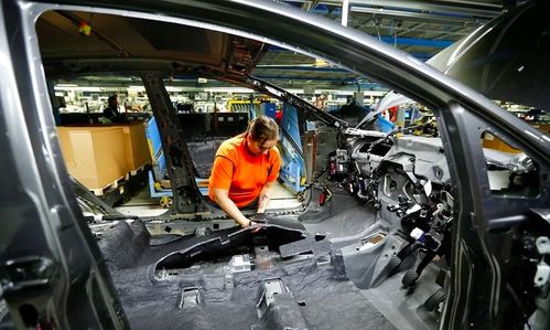 48小時(shí)30家工廠停產(chǎn)！車企疫情日?qǐng)?bào) 全球汽車業(yè)遭遇“黑天鵝”，迪斯疾呼借鑒中國(guó)抗疫經(jīng)驗(yàn)